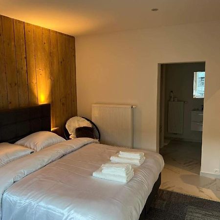 Grote Kamer In Brugge Centrum Met Badkamer ! المظهر الخارجي الصورة